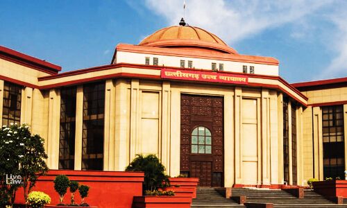 Chhattisgarh High Court की तीखी टिप्पणी : जींस-टीशर्ट पहनने और नौकरी के लिए बाहर जाने से नहीं तय होता महिला का चरित्र