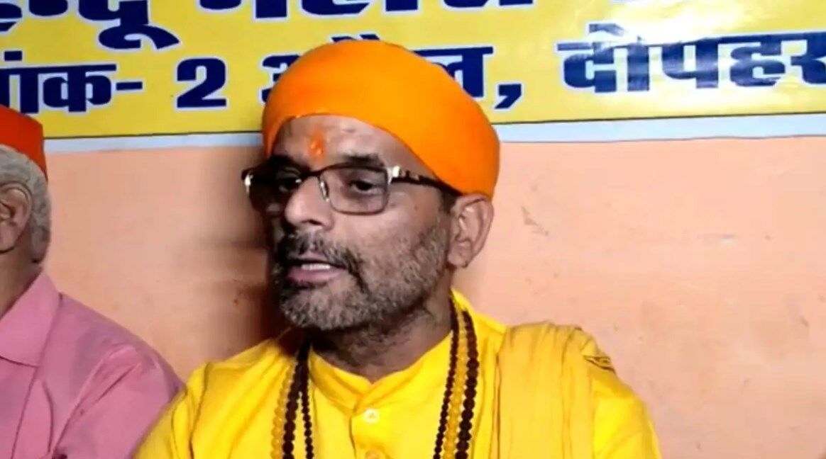 मालेगांव ब्लास्ट के आरोपी सुधाकर चतुर्वेदी का विवादित बयान: भारत किसी गांधी या टकले का नहीं, गांधी की जगह नाथूराम की लगाई जाए मूर्ति