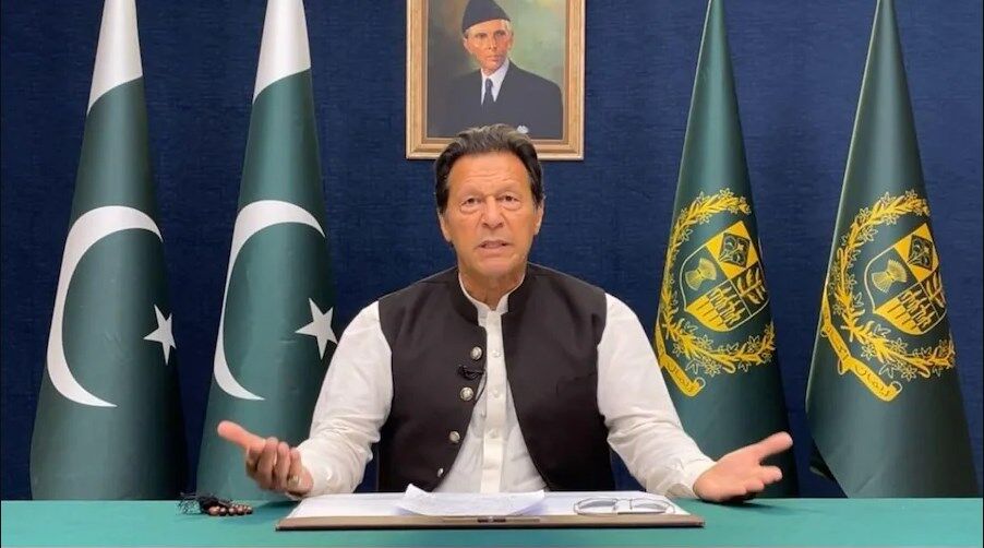 Pakistan Political Crisis: अविश्वास प्रस्ताव में हारे इमरान खान, घर में किए गए नजरबंद, शहबाज शरीफ होंगे अगले पीएम