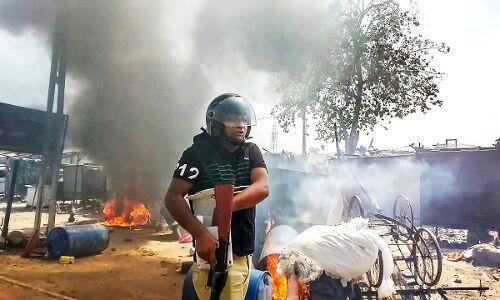 Violence during Ramanavami : रामनवमी जुलूस के दौरान गुजरात में जमकर हुआ पथराव, हिंसा में एक की मौत