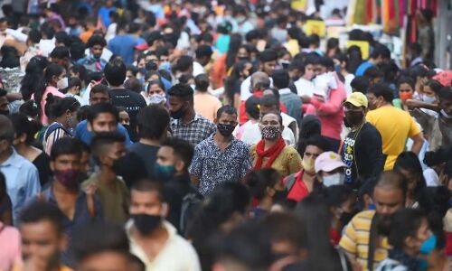 Corona Update Delhi: दिल्ली में फिर से लगेंगी पाबंदियां? कोरोना के बढ़ते मामलों के बीच DDMA की अहम बैठक कल