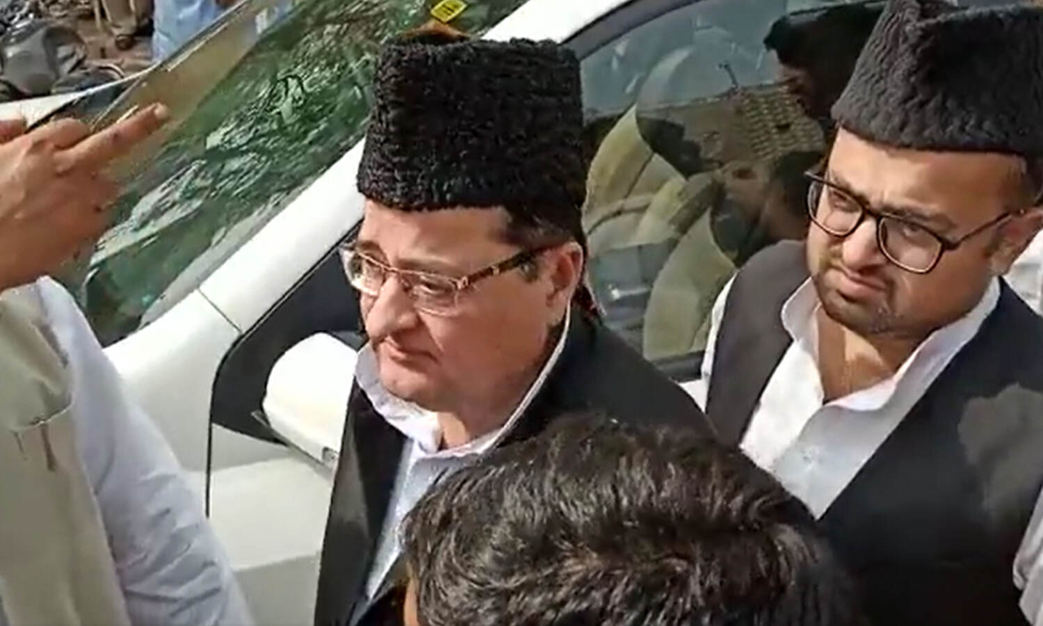 Jahangirpuri पहुंचा समाजवादी पार्टी का पांच सदस्यीय प्रतिनिधिमंडल, पुलिस ने रोका