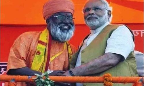 Sakshi Maharaj बोले - मायावती जिंदा है तो BJP के कारण, नहीं तो सपा कब का उनको खा गई होती