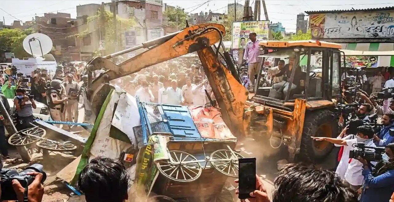 Shaheen Bagh Demolition : शाहीन बाग में अतिक्रमण पर 9 मई को चलेगा बुलडोजर, दिल्ली पुलिस से एक्स्ट्रा फोर्स की मांग Shaheen Bagh Demolition : शाहीन बाग में अतिक्रमण पर 9 मई को चलेगा बुलडोजर, दिल्ली पुलिस से एक्स्ट्रा फोर्स की मांग