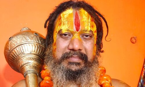 Taj Mahal में संत परमहंसाचार्य को नहीं मिली एंट्री, शिष्य भी धकियाए गए, बोले तेजोममहालय देखने गया था..