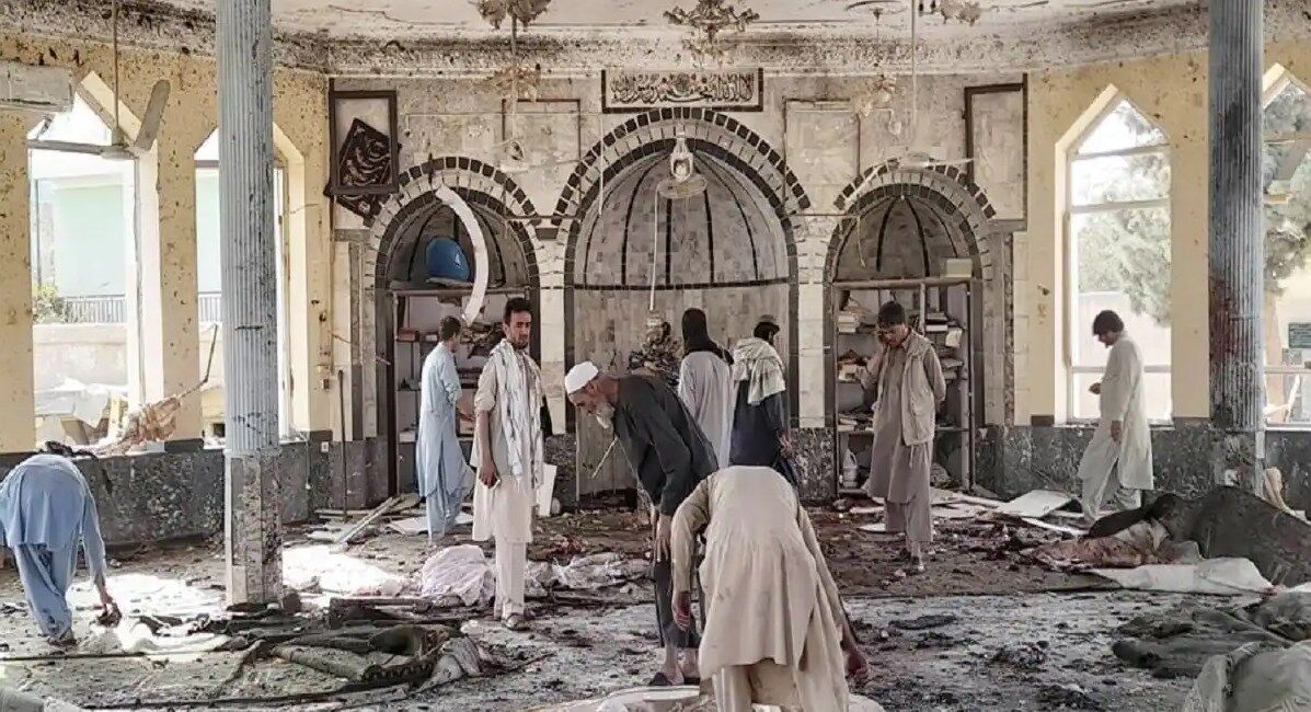 Kabul Mosque Explosion: काबुल में जुमे की नमाज के दौरान एक मस्जिद में धमाका, अब तक इतने लोगों की मौत