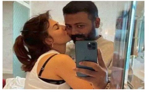 Sukesh Chandrashekhar News : सुकेश ने फिर फोड़ा लेटर बम, अबकी बार पत्नी और खुद की जान को बताया खतरा