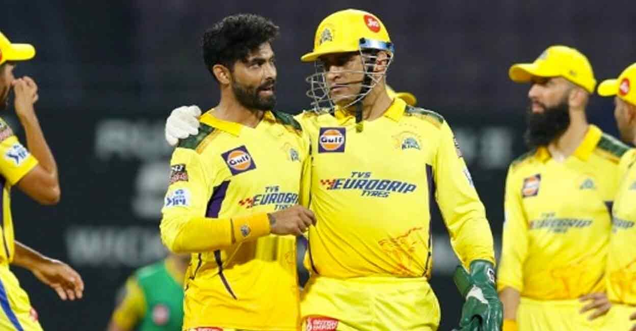 IPL 2022, CSK: रवींद्र जडेजा ने छोड़ी चेन्नई सुपर किंग्स की कप्तानी, धोनी फिर संभालेंगे कमान