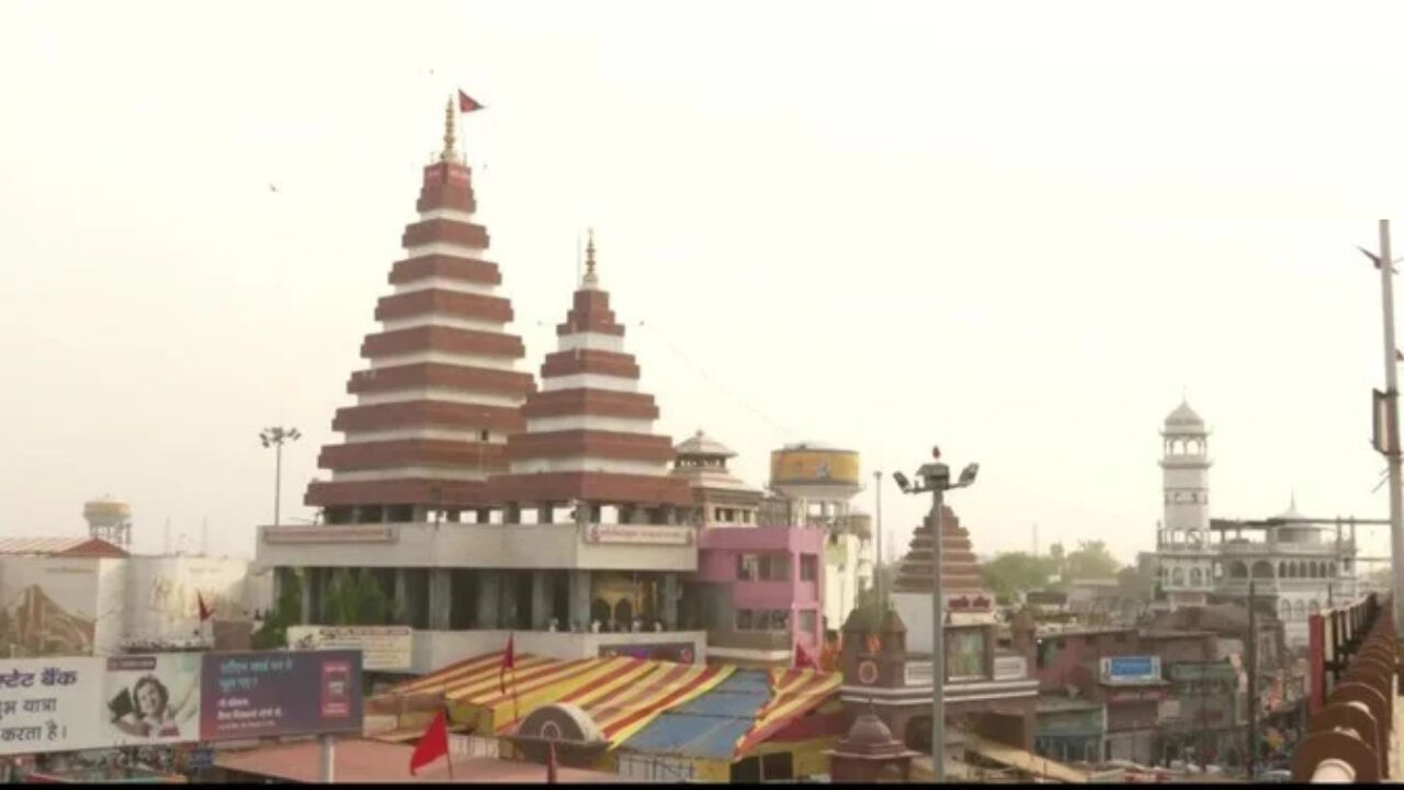 Loudspeaker Row : पटना में लाउडस्पीकर पर नहीं भिड़ते हिंदू मुस्लिम, यहां दोनों धर्मों का ऐसे रखा जाता है ख्याल