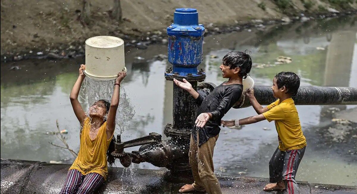 Aaj Ka Mausam, 02 May 2022 : दिल्ली में गर्मी बढ़ने की संभावना, इन राज्यों में होगी बारिश