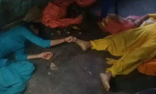 Chandauli News: योगी की पुलिस बनी हत्यारी? कन्हैया यादव के घर छापेमारी में पिटाई के बाद बेटी की मौत! जाने पूरा मामला