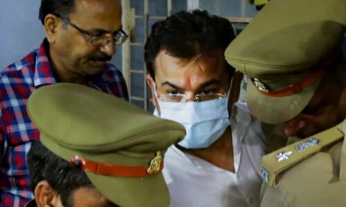 Ashish Mishra की बैरक में चार कूलर, घर से आता है खाना, मुजरिम है VIP नहीं Twitter पर टॉप ट्रेंड