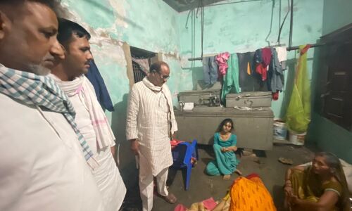 Chandauli News: योगी की पुलिस हत्या पर उतारू? कन्हैया यादव के घर में घुसकर बेटियों के साथ की बर्बरता, जानिए कैसे हुई निशा यादव की मौत!