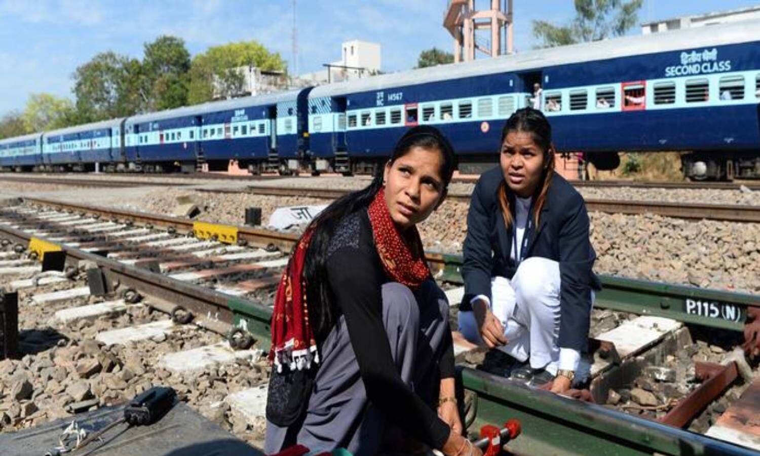 Indian Railway Jobs News : भारतीय रेलवे में अब नहीं होगी बहाली! जानिए बढ़ई, माली और दफ्तरी समेत कौन सी नौकरियां होंगी खत्म?