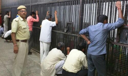 Prisioners In Indian Jails : देश की जेलों में 76 प्रतिशत कैदी अंडरट्रायल, दलित-आदिवासी 73 प्रतिशत तो मुस्लिम 20 प्रतिशत
