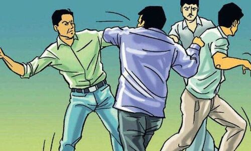 Ballabhgarh News : पिता की अंत्येष्टि में भिड़े सात बेटे- जमकर चले लात-घूंसे, पुलिस की मौजूदगी में हुआ अंतिम संस्कार, तीन घायल