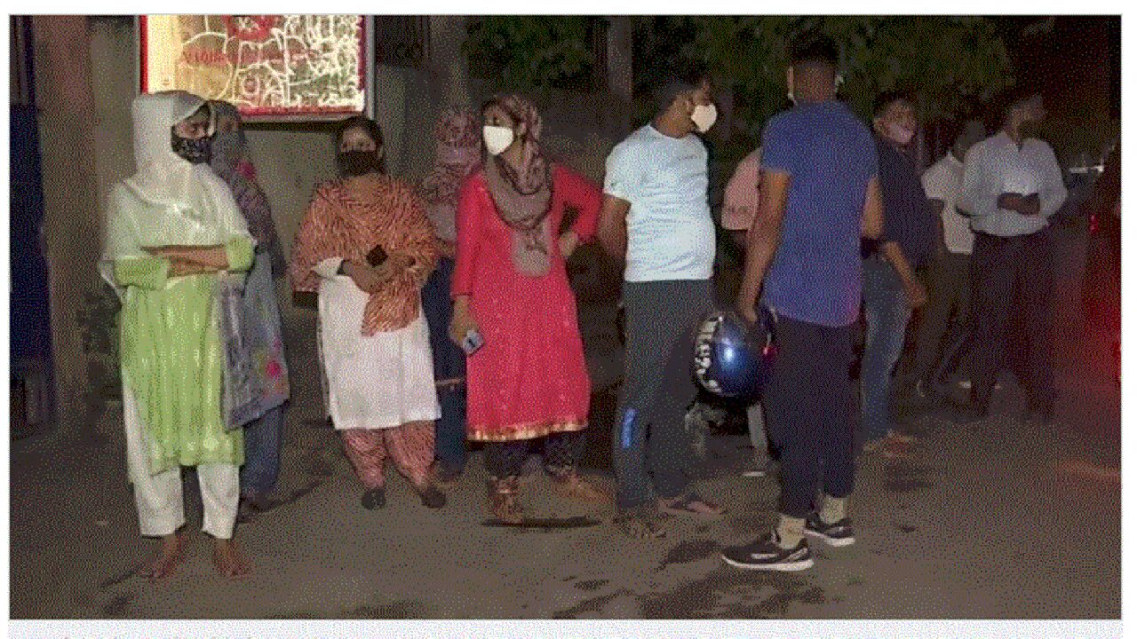 Delhi News : मामूली बात पर हिंसा की आग में झुलसने बाल-बाल बची दिल्ली, हिरासत में 20, दंगों की धाराओं में FIR