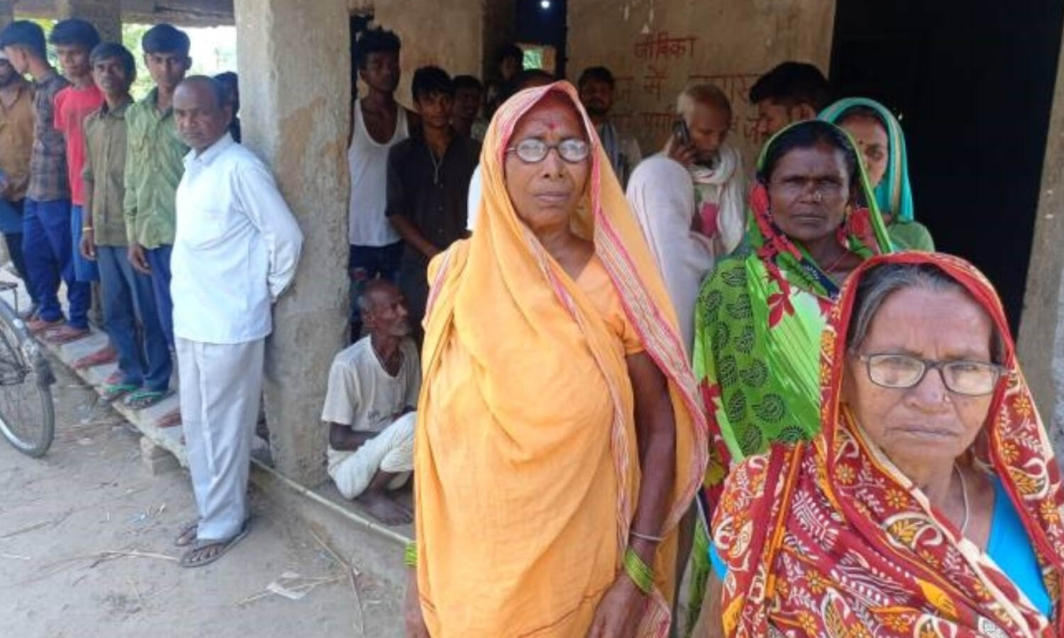 Sheikhpura News : पंचायत के फैसले से गांव के अनुसूचित जाति के लोग आहत