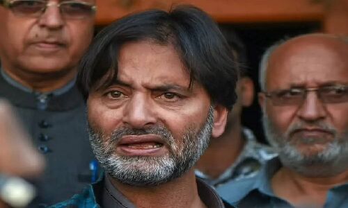Yasin Malik Hunger Strike : तिहाड़ जेल में भूख हड़ताल पर बैठा अलगाववादी नेता यासीन मलिक, मांग न माने जाने से है नाराज Yasin Malik Hunger Strike : तिहाड़ जेल में भूख हड़ताल पर बैठा अलगाववादी नेता यासीन मलिक, मांग न माने जाने से है नाराज