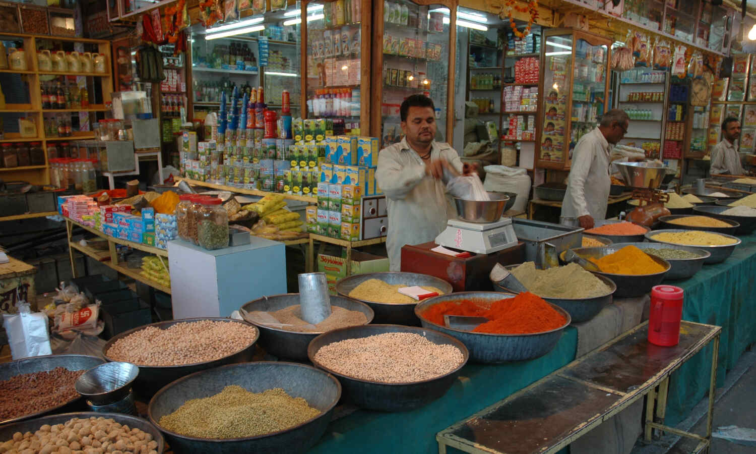 Inflation in India :0मोदी राज में न करें महंगाई से राहत की उम्मीद, अगस्त में फिर बढ़ी महंगाई, दाल.-चावल और गेहूं पहले से ज्यादा हुई महंगी