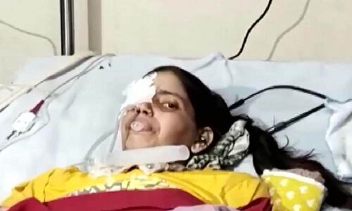 Kota News: चूहे ने सरकारी अस्पताल में इलाज करवा रही महिला मरीज की आंख कुतर दी, जानिए फिर क्या हुआ?