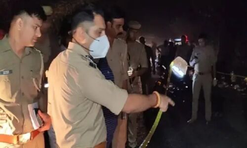 Pilibhit News: पीलीभीत में हाईवे पर कार में खून से लथपथ मिला सर्राफ कारोबारी का शव, यह है पूरा मामला