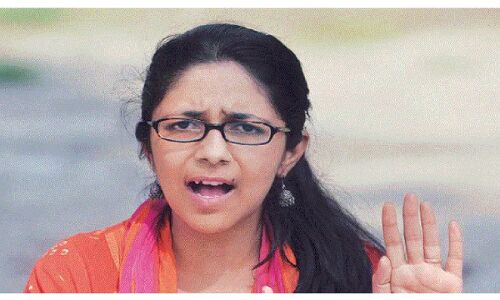 Delhi News : केंद्रीय विद्यालय में छात्रा से स्कूल के ही दो लड़कों ने शौचालय में किया दुष्कर्म, महिला आयोग ने स्कूल और दिल्ली पुलिस को जारी किया नोटिस