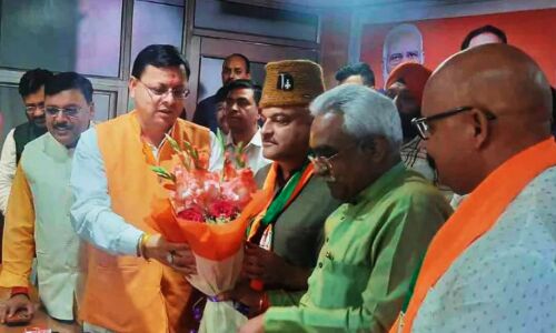 Ajay Kothiyal Join BJP : अजय कोठियाल और भूपेश पहुंचे भाजपा की शरण में, प्रदेश मुख्यालय में सीएम और प्रदेशाध्यक्ष ने दिलाई सदस्यता