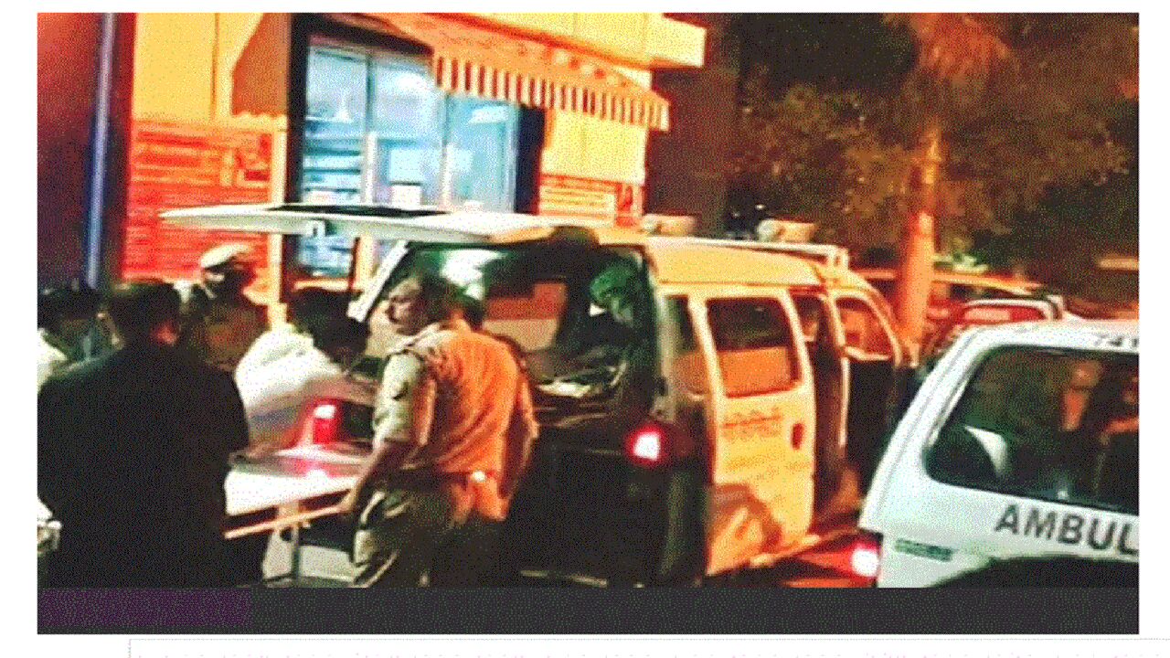 Baghpat Crime News : योगी की पुलिस से आहत मां और उसकी 2 बेटियों ने खाया जहर, 1 की मौत, पुलिस महकमे में हड़कंप