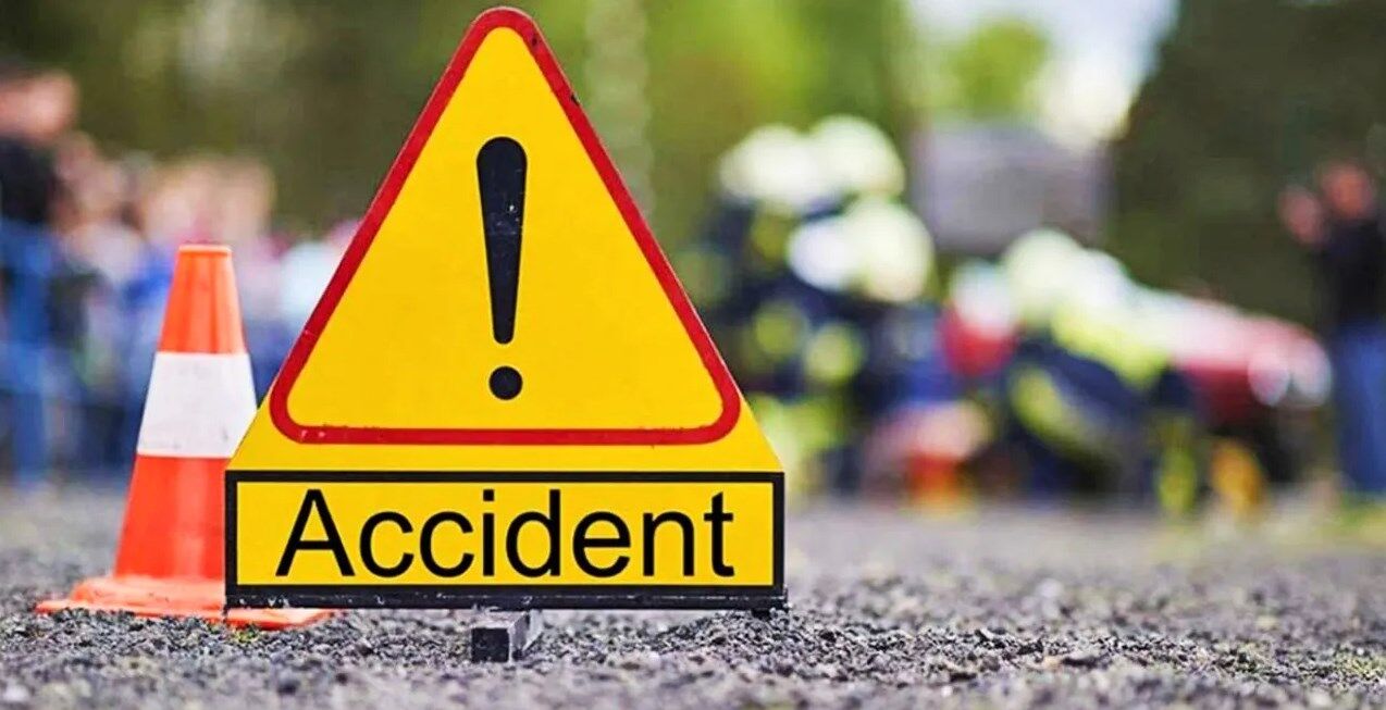 Bahraich News: बहराइच में बड़ा हादसा, ट्रक और टैंपो ट्रेवलर की भीषण टक्कर, हादसे में सात की मौत, 12 घायल