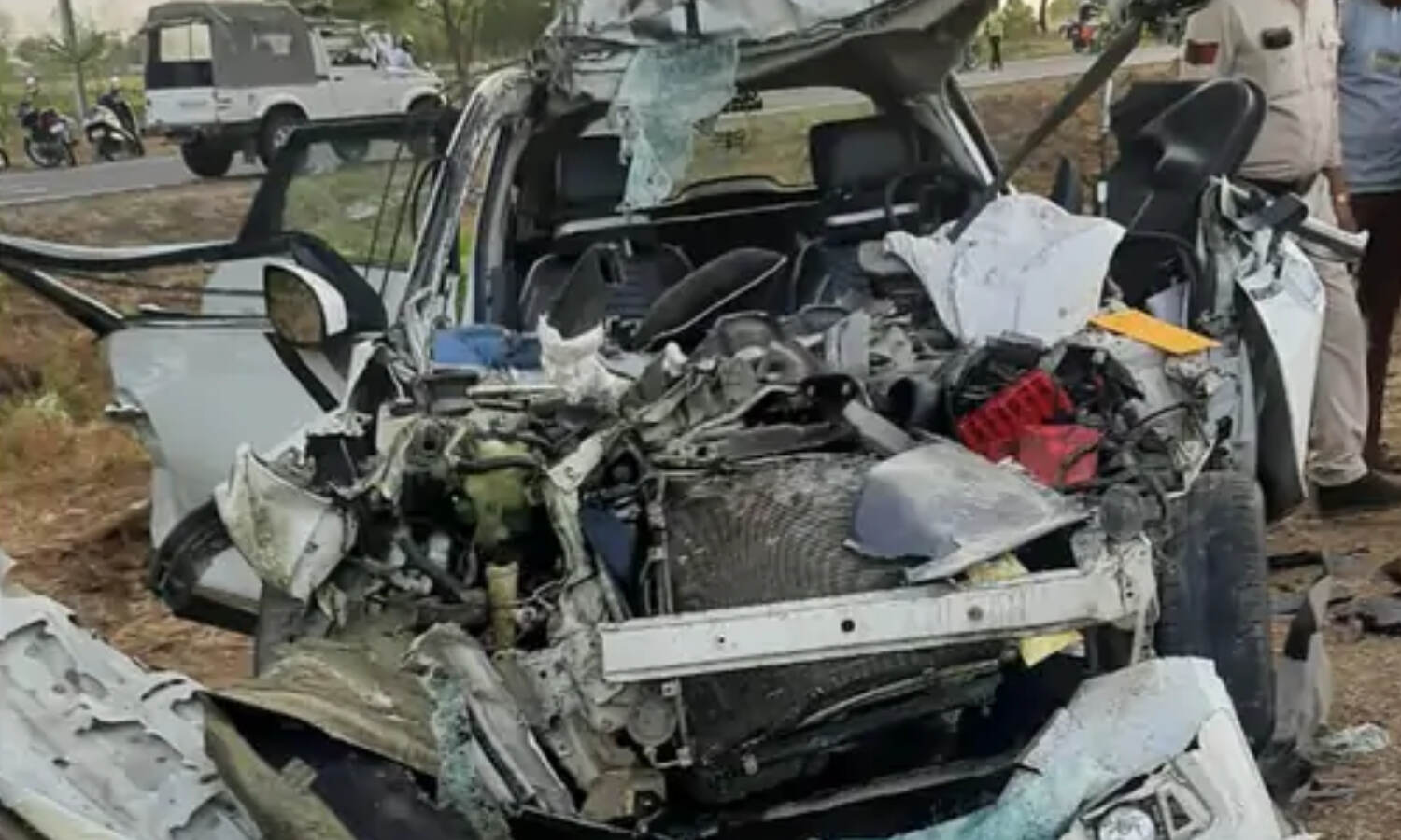 Bhopal Deadly Road Accident : एमपी में दो दर्दनाक सड़क हादसे, भोपाल में कार के परखच्चे उड़े, रेलवे अफसर-प्रोफेसर की मौत, वहीं, खंडवा में हादसे में तीन की मौत Bhopal Deadly Road Accident : एमपी में दो दर्दनाक सड़क हादसे, भोपाल में कार के परखच्चे उड़े, रेलवे अफसर-प्रोफेसर की मौत, वहीं, खंडवा में हादसे में तीन की मौत