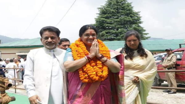 Champawat By Election: चम्पावत उपचुनाव की मतगणना से एक दिन पहले ही कांग्रेस प्रत्याशी ने हार स्वीकार की, कार्यकर्ताओं से लेकर पार्टी पर लगा दिए यह आरोप