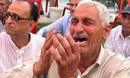 Target Killing Kashmir : शोपियां में कश्मीरी पंडितों  पर जानलेवा हमला, 2 भाइयों में से 1 की मौत, कब रुकेगा टारगेट किलिंग का सिलसिला