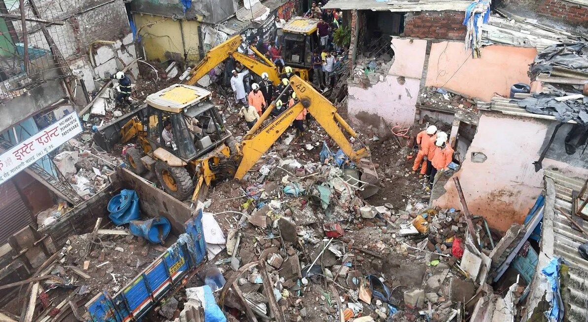 Mumbai Building Collapse: मुंबई में इमारत ढहने से एक व्यक्ति की मौत, 15 अन्य घायल, ऐसे हुआ हादसा