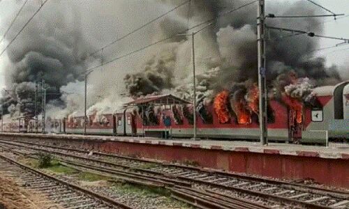 Agnipath Row : अग्निपथ से रेलवे का 700 करोड़ स्वाहा, 60 करोड़ के टिकट रद्द, खरीदी जा सकती थी इतनी ट्रेनें, जिम्मेदार कौन?