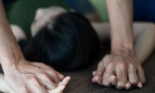 Dehradun News: मसूरी के नामी स्कूल में यूरोपियन छात्रा से छेड़छाड़, आरोपी स्कूल टीचर अरेस्ट