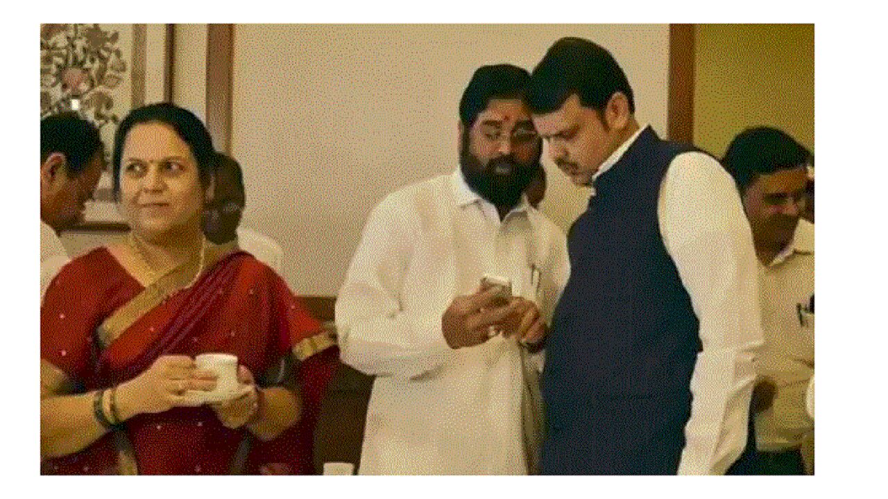 Maharashtra News : वडोदरा में हुई शिंदे और फडणवीस की गुपचुप मुलाकात, आधी रात में क्या हुई बात?