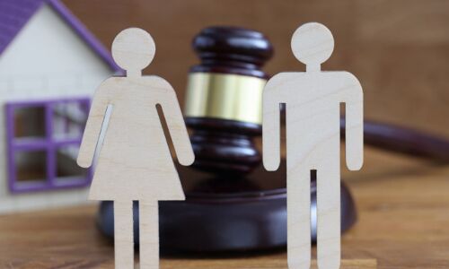 Hindu Succession Act 1956: विधवा महिला की पहले पति से पैदा संतान भी दूसरे पति की संपत्ति में हिस्सेदार: गुजरात हाई कोर्ट