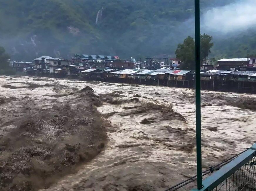 Uttarakhand Weather Update: पहाड़ में आफत की बारिश, मानसून की पहली दस्तक ने डराया, मौतों का सिलसिला हुआ शुरू
