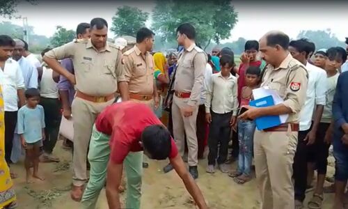 Aligarh News: अलीगढ़ जिले में छेडख़ानी के आरोपी को पीट पीट कर हत्या, जानिए क्या है पूरा मामला Aligarh News: अलीगढ़ जिले में छेडख़ानी के आरोपी को पीट पीट कर हत्या, जानिए क्या है पूरा मामला