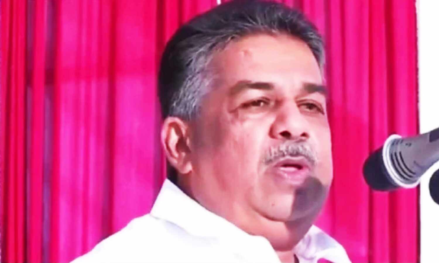 Kerala News : मंत्री बोले - जनता को लूटने के लिए है संविधान, कांग्रेस समेत कई राजनीतिक दलों ने जताया विरोध