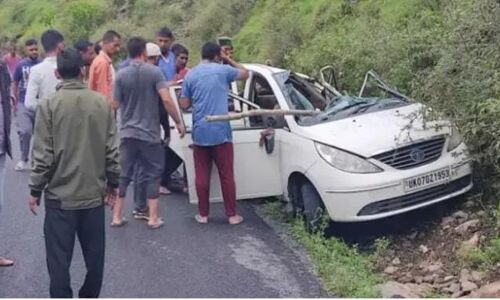Dehradun News : शपथ ग्रहण करने जा रहे ग्राम प्रधान की कार पर गिरा बोल्डर, मौके पर ही हुई मौत