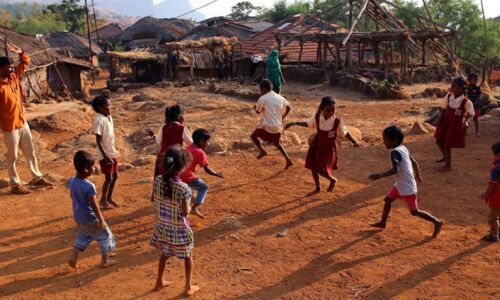 भारत में एक अनोखा गांव, जहां कांग्रेस और भाजपा हैं अच्छे दोस्त