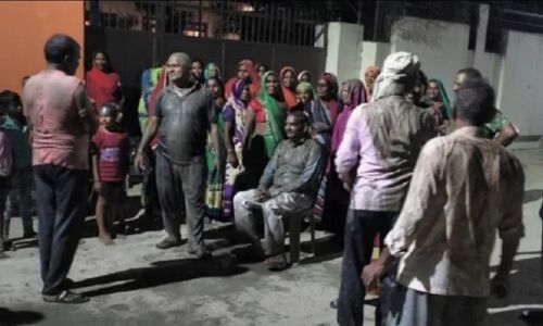 Gorakhpur News: अंधविश्वास की हद, बारिश न हुई तो भाजपा विधायक ही को नहला दिया कीचड़ से