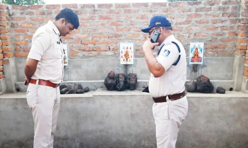 Madhya Pradesh Crime News : 3 बेटियों के बाद बेटा पैदा होने पर पूरी की मन्नत, देवी को बलि चढ़ाने के लिए कर दी युवक की हत्या