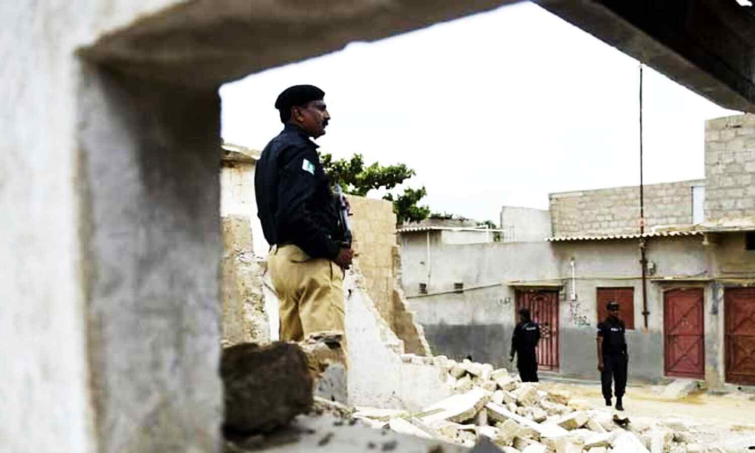 Pakistan Crime News : पति ने की हैवानियत की हदें पार, बच्चों के सामने पत्नी को कड़ाई में उबाला