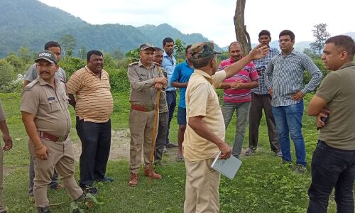 Ramnagar News: नहीं लगा आदमखोर बाघ का शिकार बने युवक का कोई सुराग, बाघ पकड़ने को लगाए गए पिंजरे