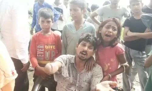 Kannauj News: शिक्षकों की पिटाई से छात्र की मौत, परिजनों का आक्रोश देख शिक्षक कालेज में ताला डाल फरार