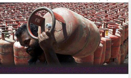 Ujjwala Yojana : पीएम के दावों में नहीं है दम, 4.13 करोड़ लाभार्थी एक बार भी नहीं करवा पाये गैस सिलेंडर रिफिल