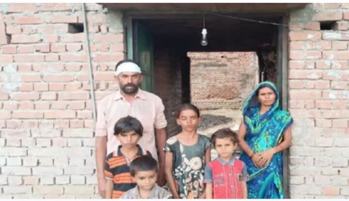 Prayagraj News: बेटे का शव कंधे पर लाद घर पहुंचा, मामले में बिजली विभाग के तीन अधिकारी सस्पेंड, मुख्य अभियंता समेत दो को चार्जशीट